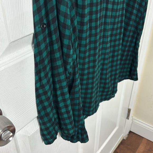 MEAKEOR lightweight flowy Green Checkered Womens vneck blouse sleeve tab size XL - Picture 8 of 12